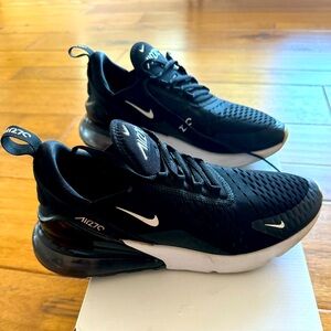 Nike Air MAX 270 Shoes Women US 9 (fits US 8.5)